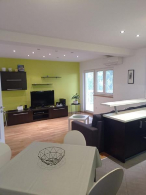 Apartment Petar - by the Sea